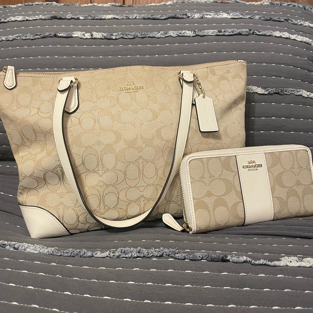 Coach Purse and Wallet Set